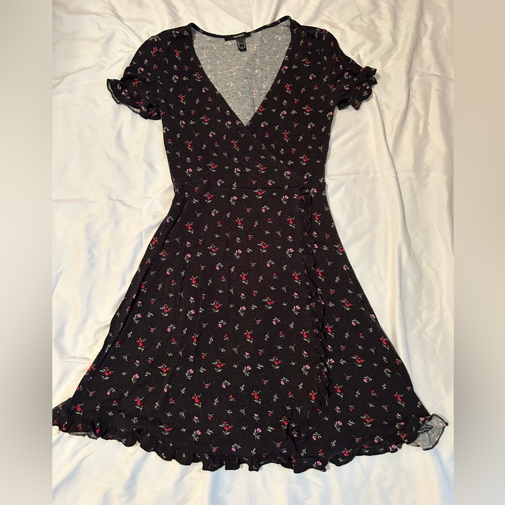 Forever 21 Black Floral Dress Size S